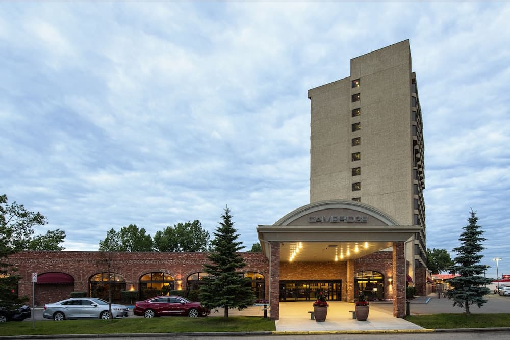 Cambridge Red Deer Hotel & Conference Centre, photo 1