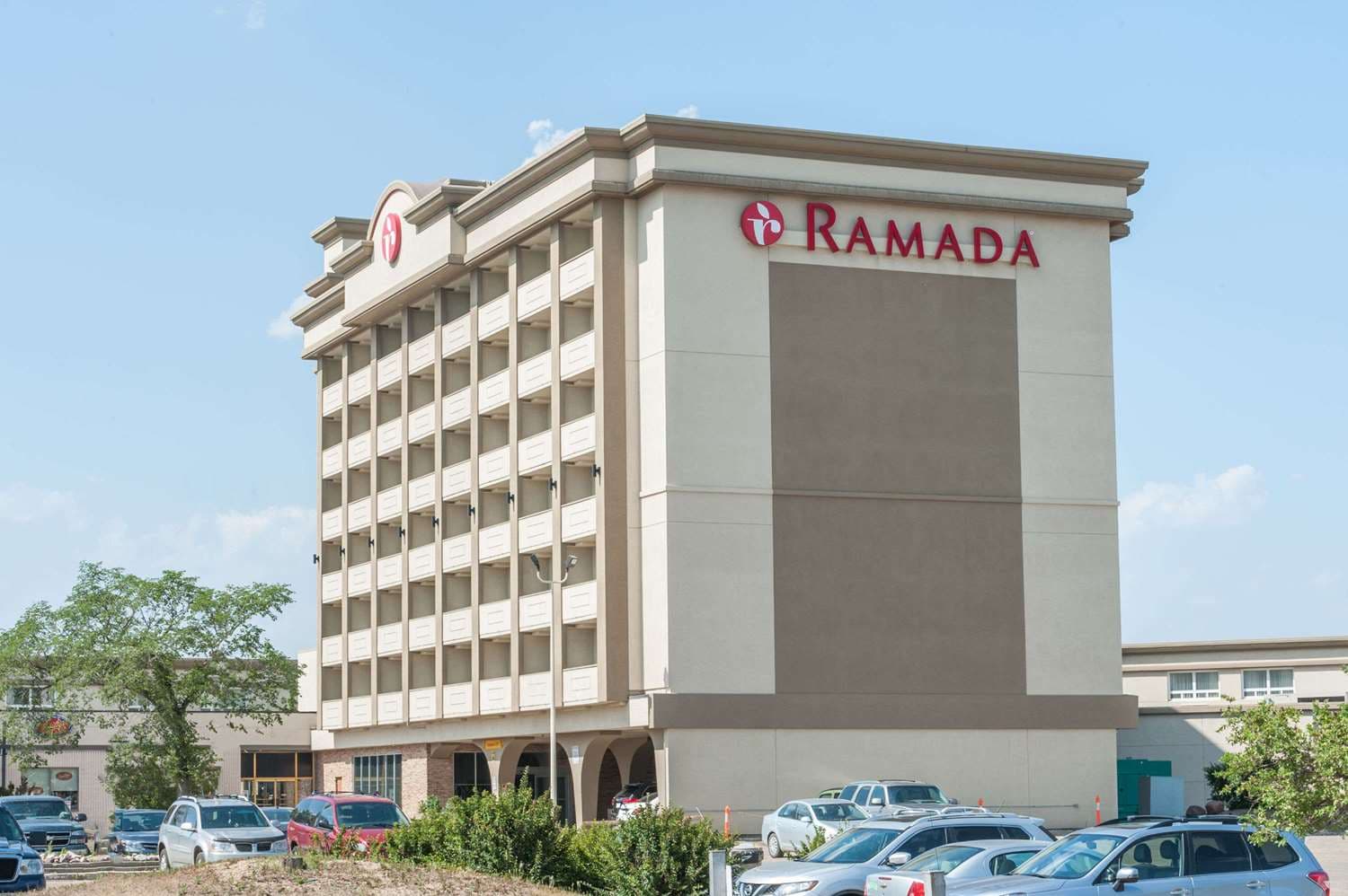 Ramada by Wyndham Edmonton South photo 1