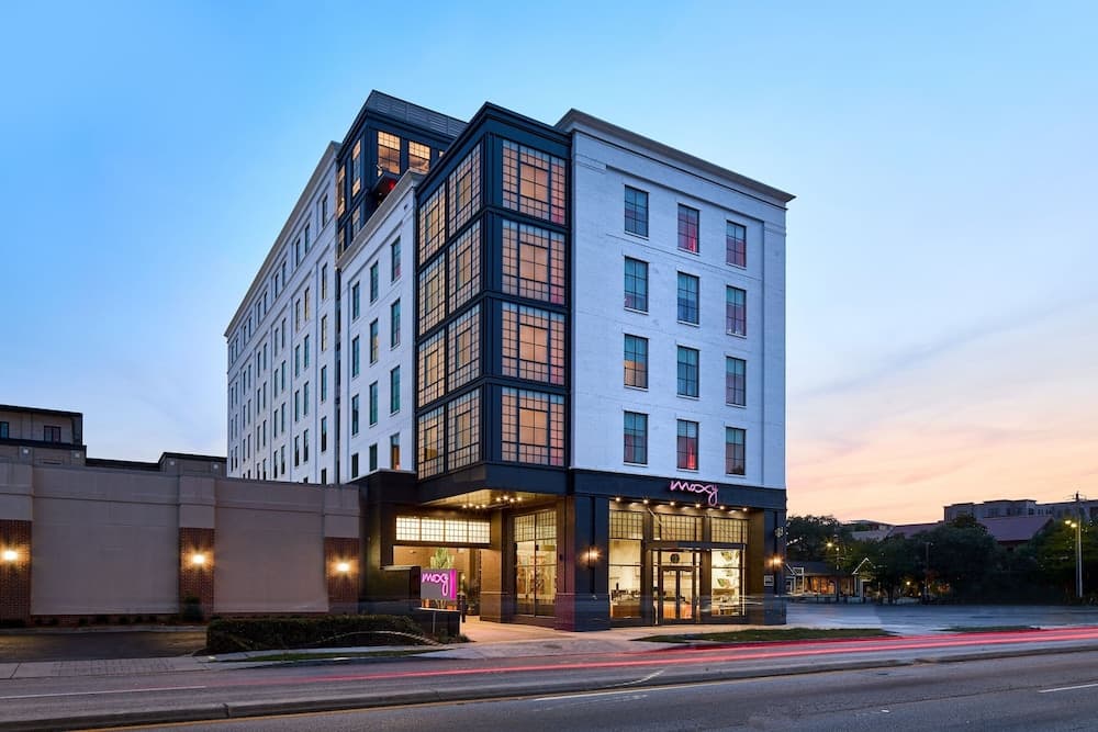 Moxy Charleston Downtown, photo 1