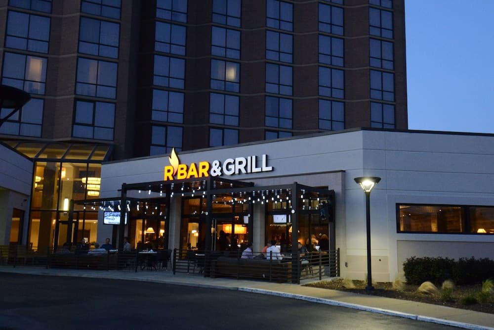 Hilton Arlington photo 1