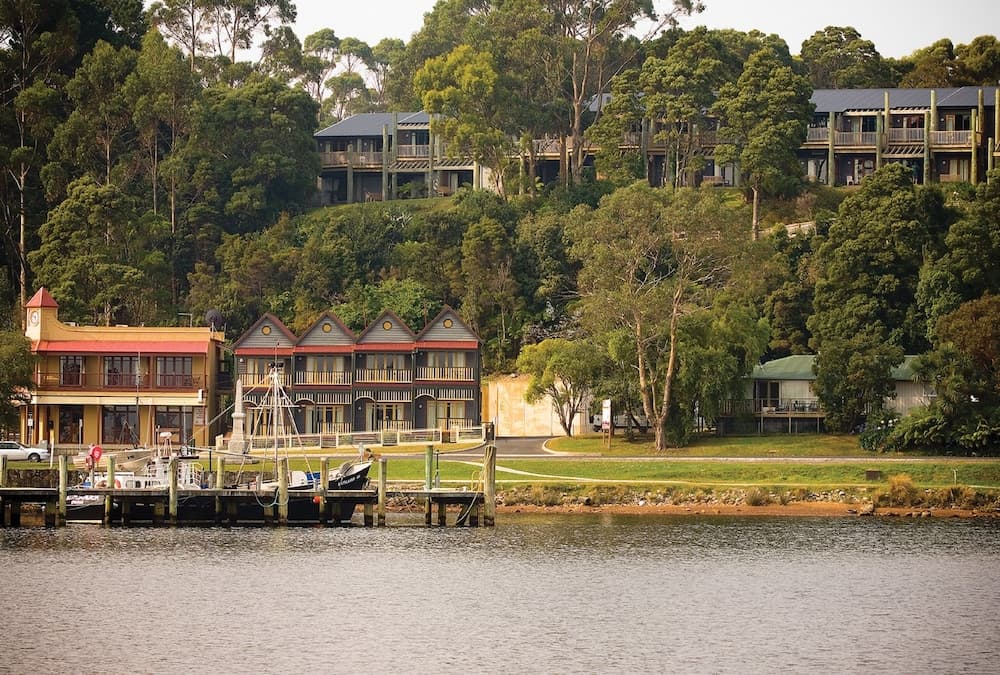 Strahan Village photo 1