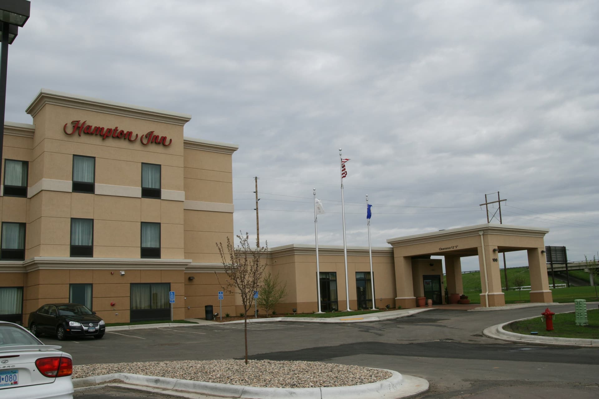 Hampton Inn Fairmont photo 1