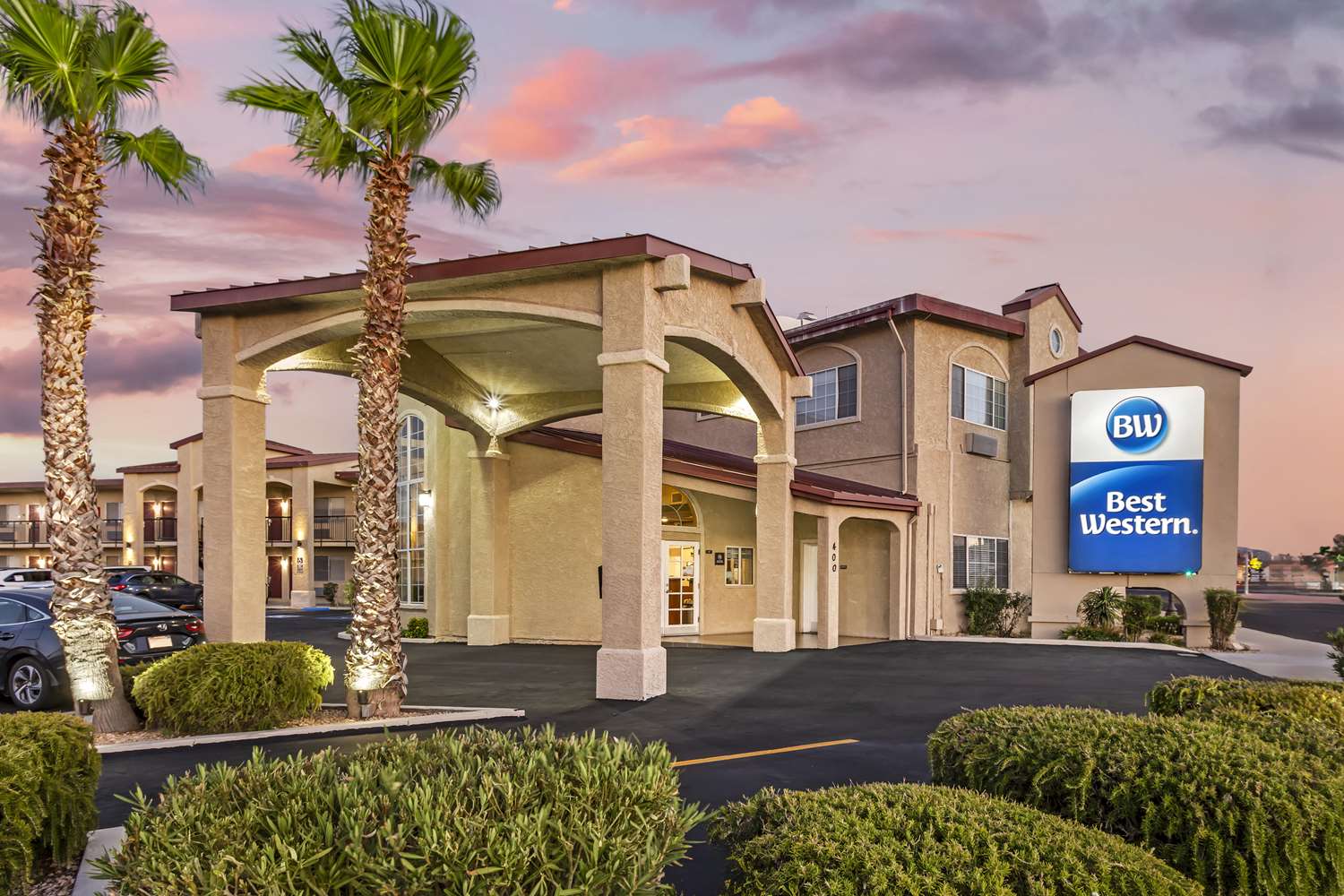 Best Western China Lake Inn photo 1