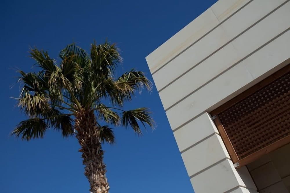 Bella Beach Hotel, photo 1