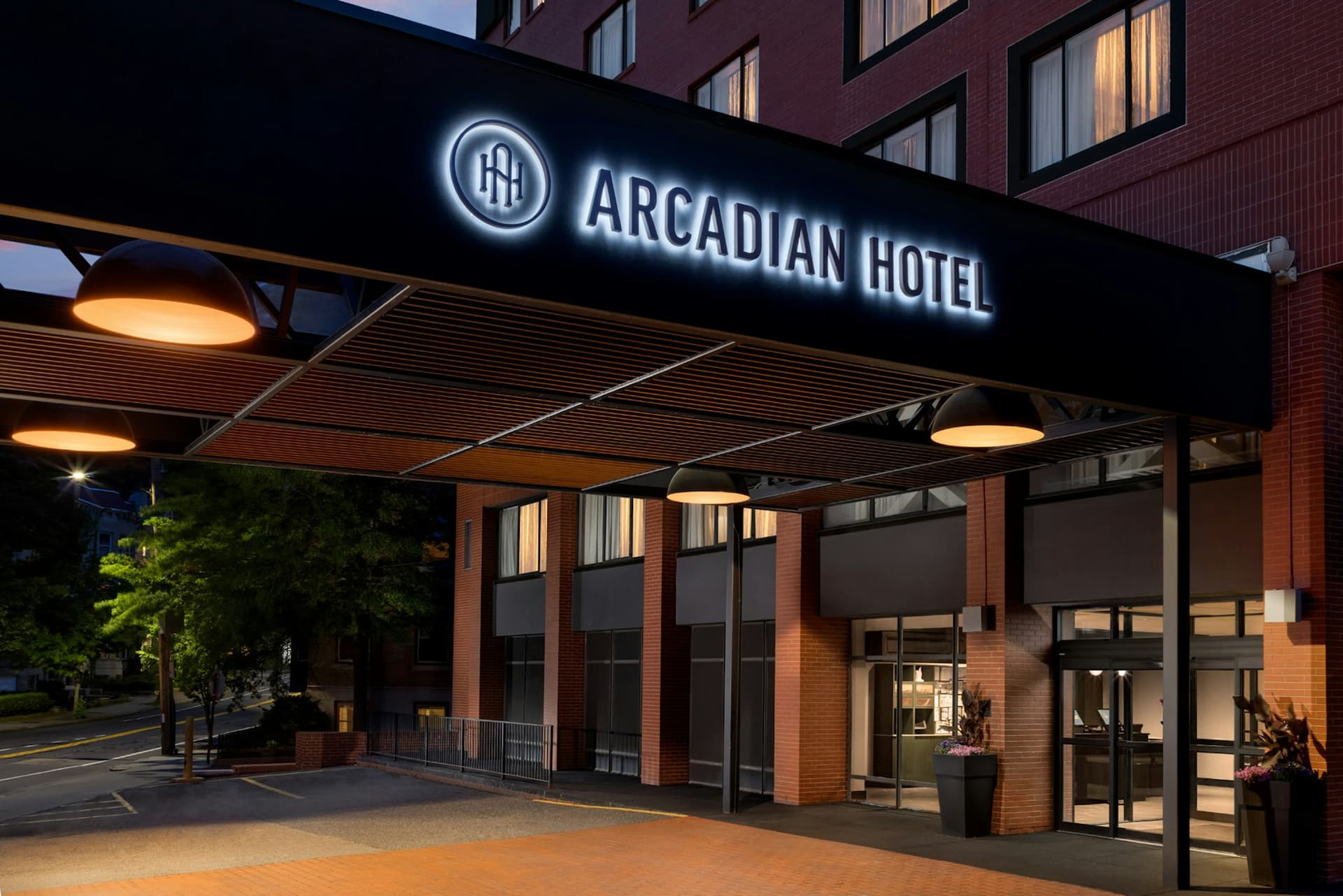 Holiday Inn Boston-Brookline photo 1