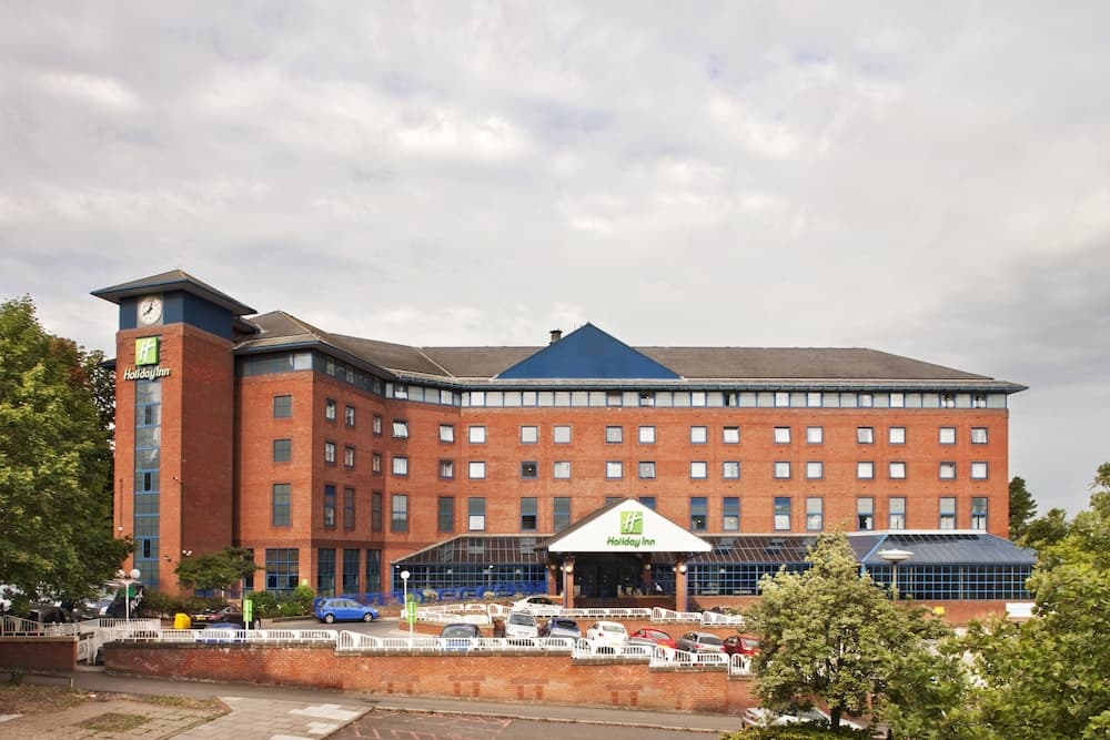 Holiday Inn Sutton, photo 1