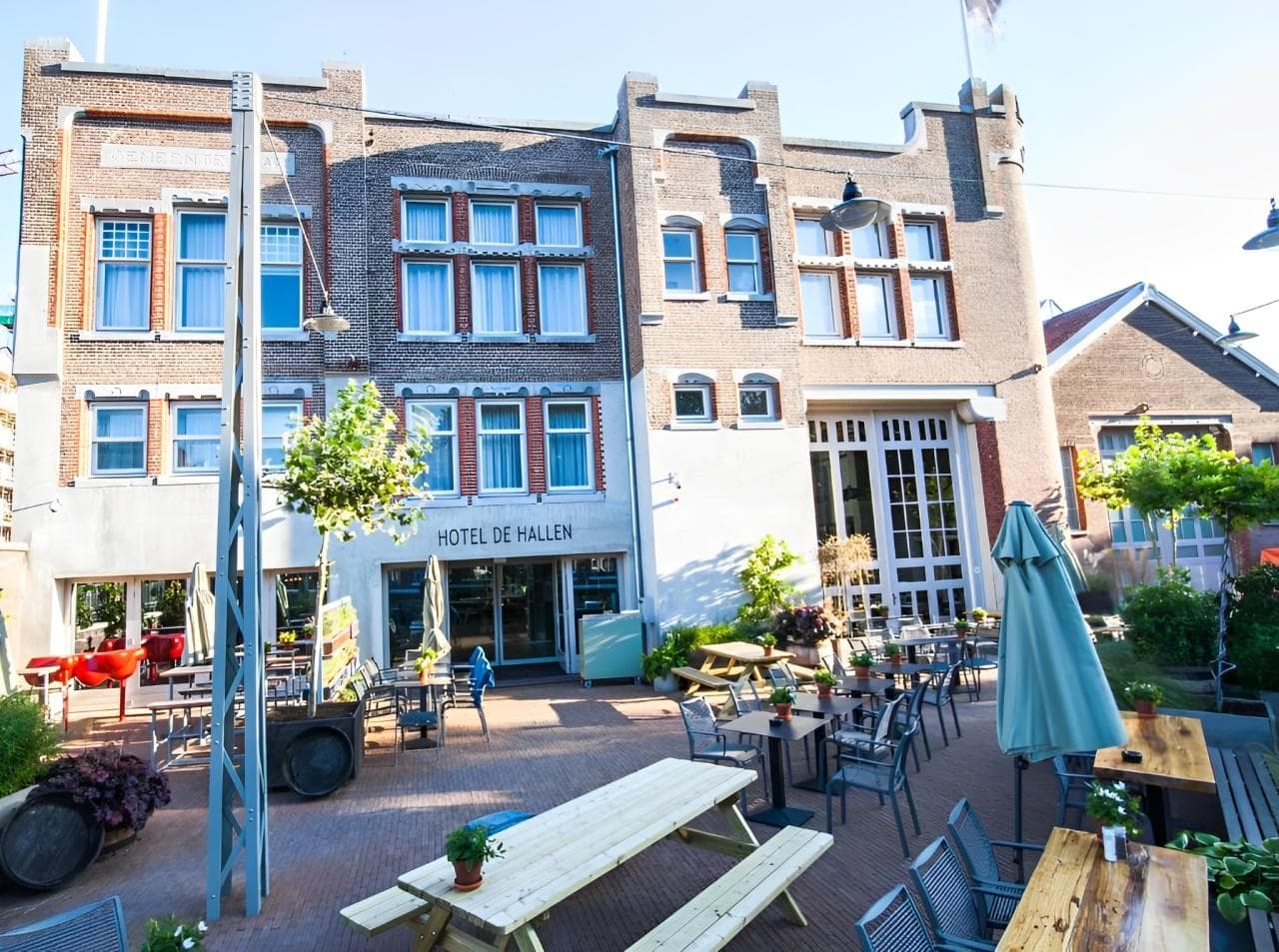 Hotel De Hallen photo 1