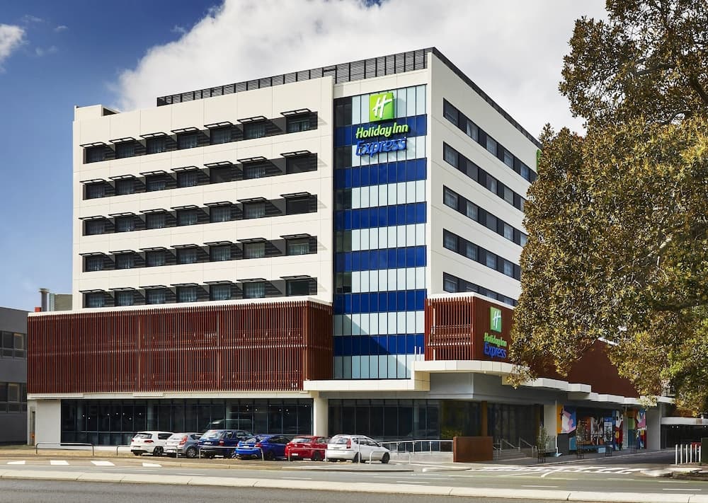 Holiday Inn Express Newcastle, photo 1
