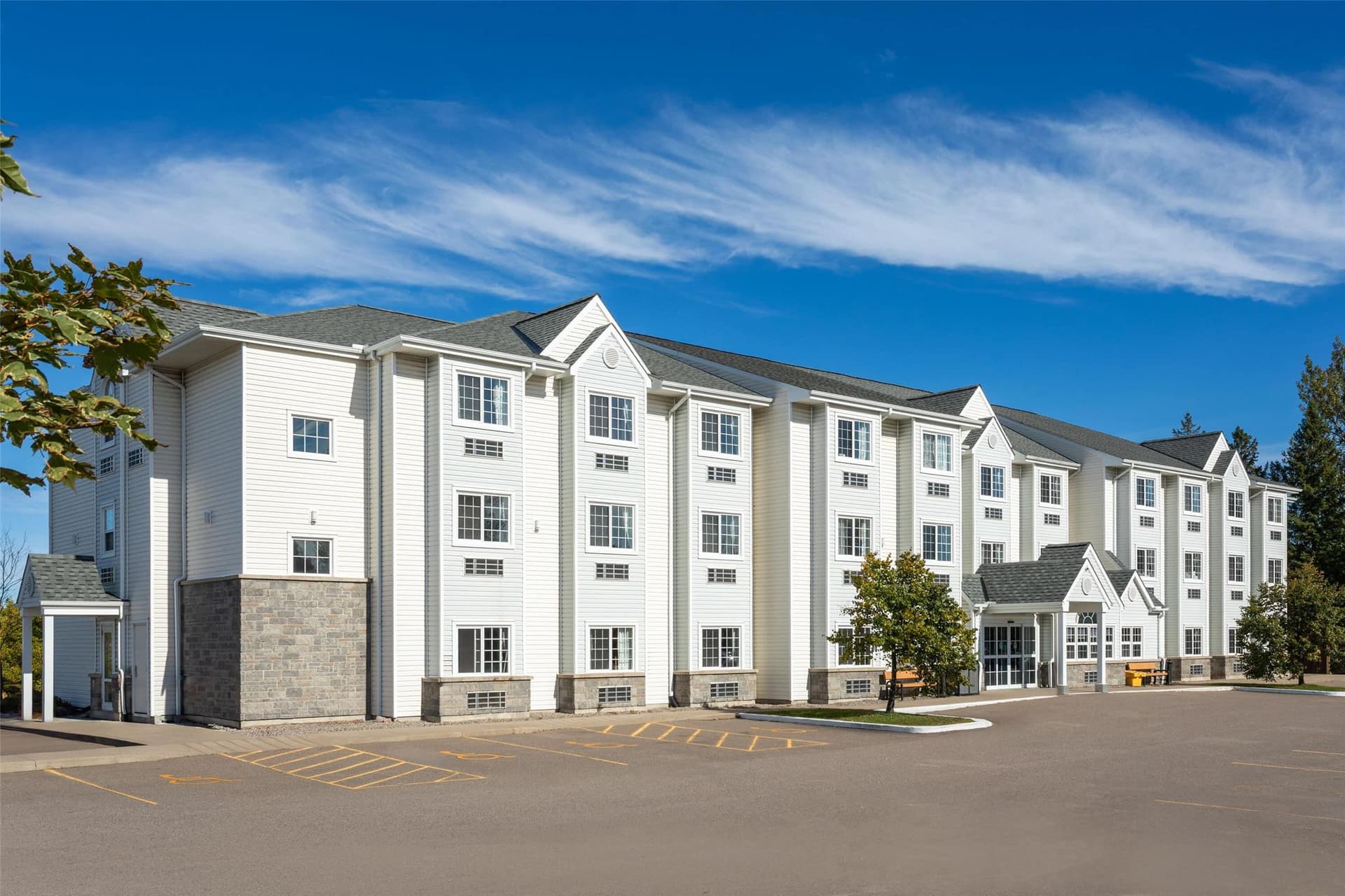 Microtel Inn & Suites by Wyndham Sault Ste. Marie, photo 1
