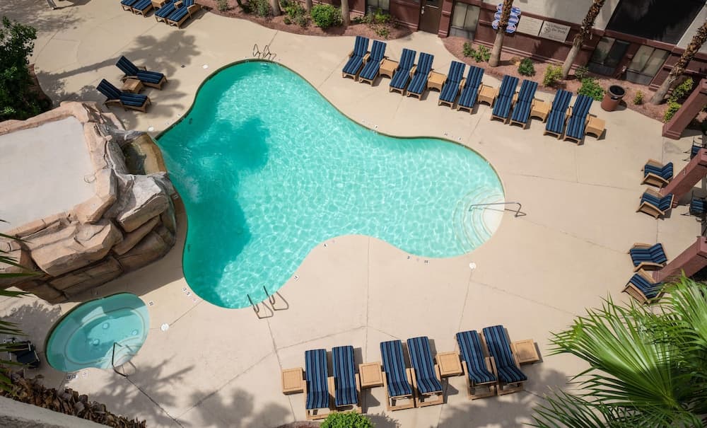 Hampton Inn Tropicana, photo 1