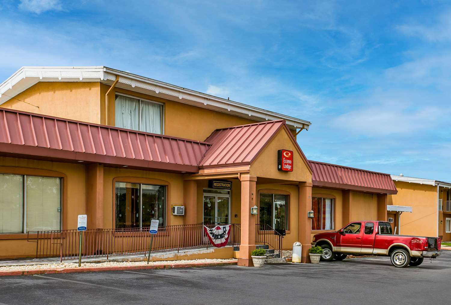 Econo Lodge York Pa, photo 1