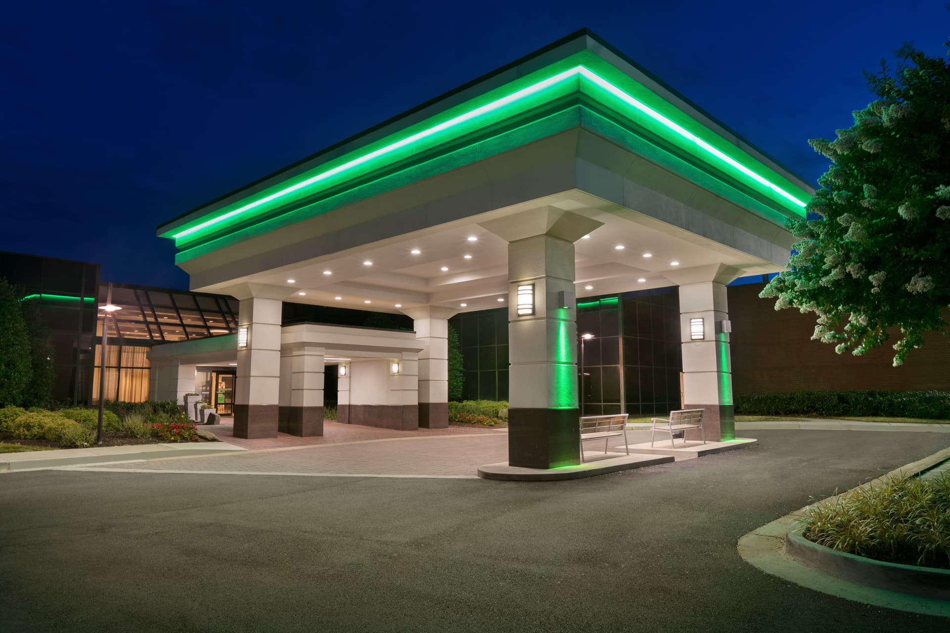 Holiday Inn Washington - Dulles International Airport photo 1