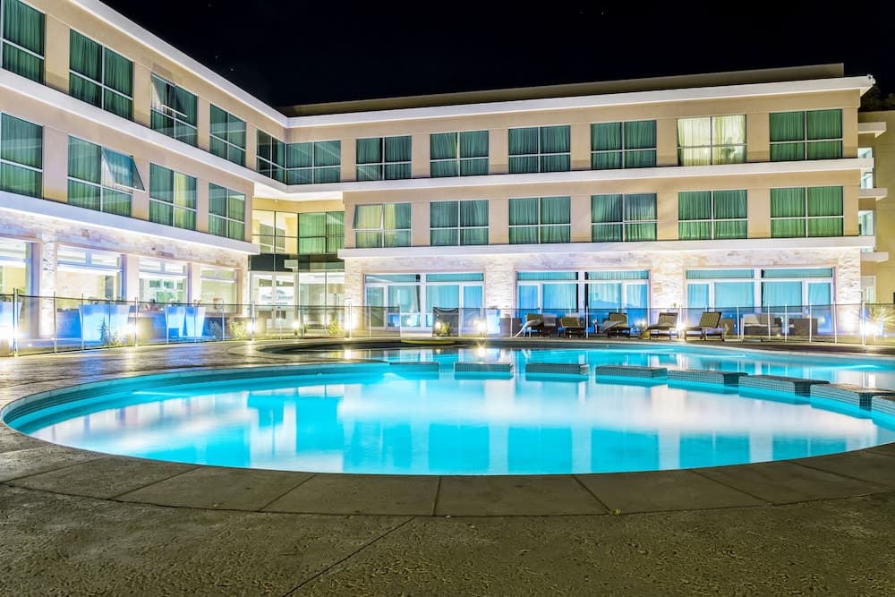 Howard Johnson by Wyndham Neuquen, photo 1