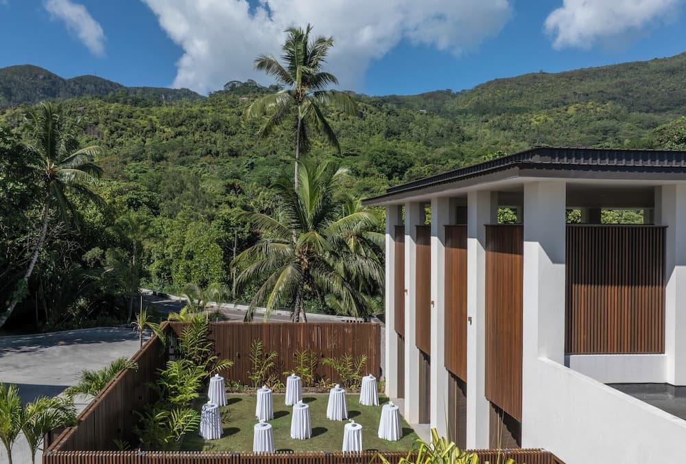 Avani Barbarons Seychelles Resort photo 1