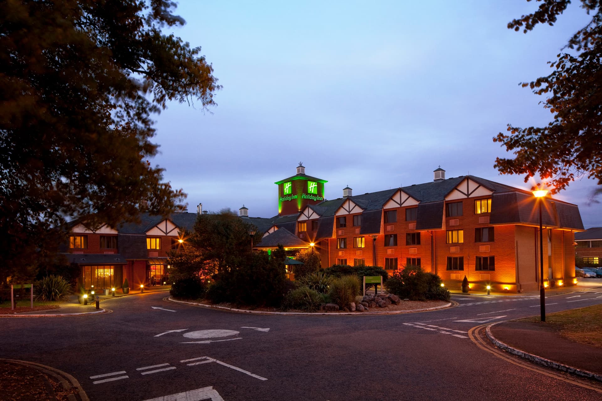 Holiday Inn Northampton photo 1