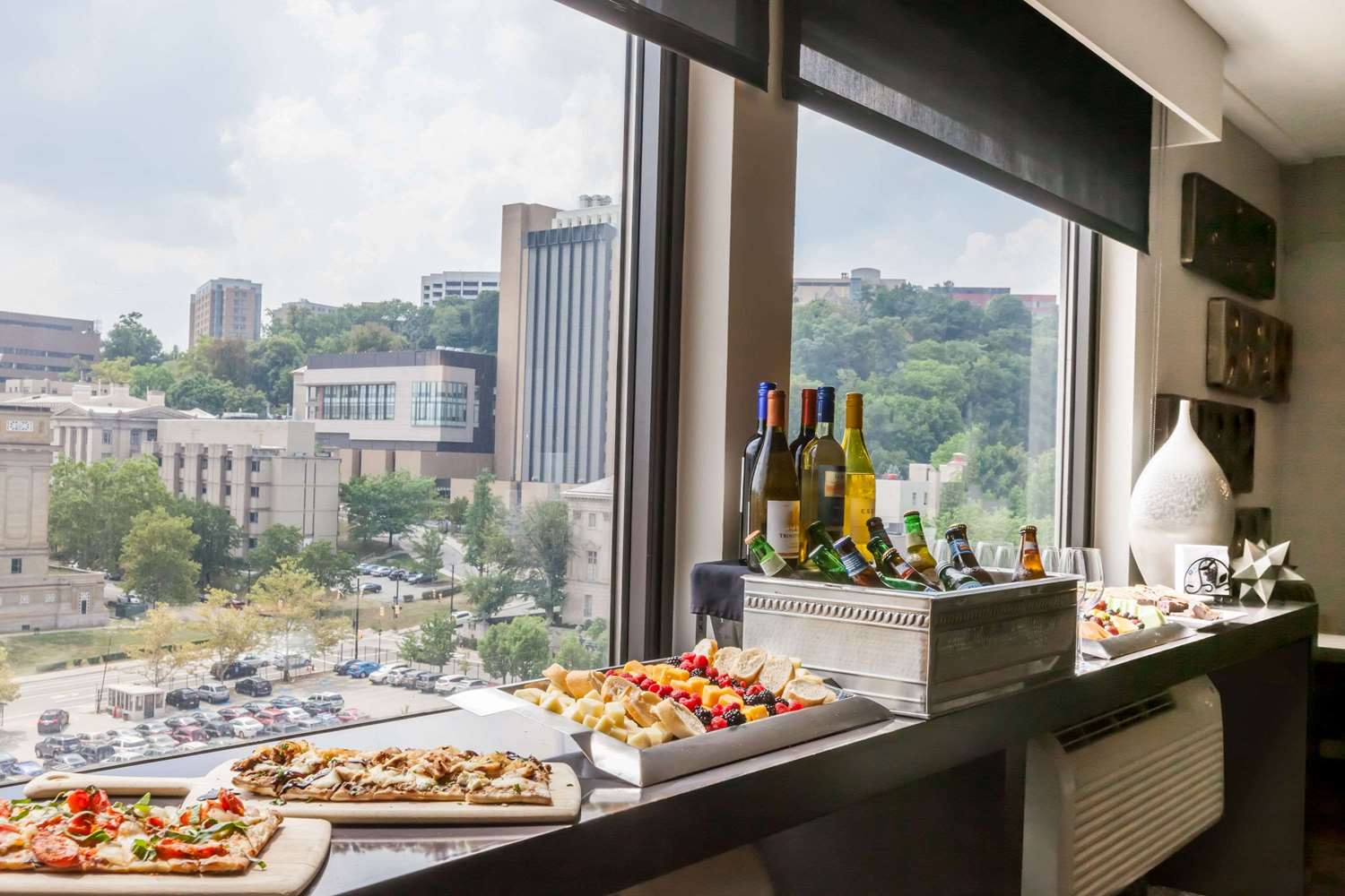 Wyndham Pittsburgh University Center, photo 1