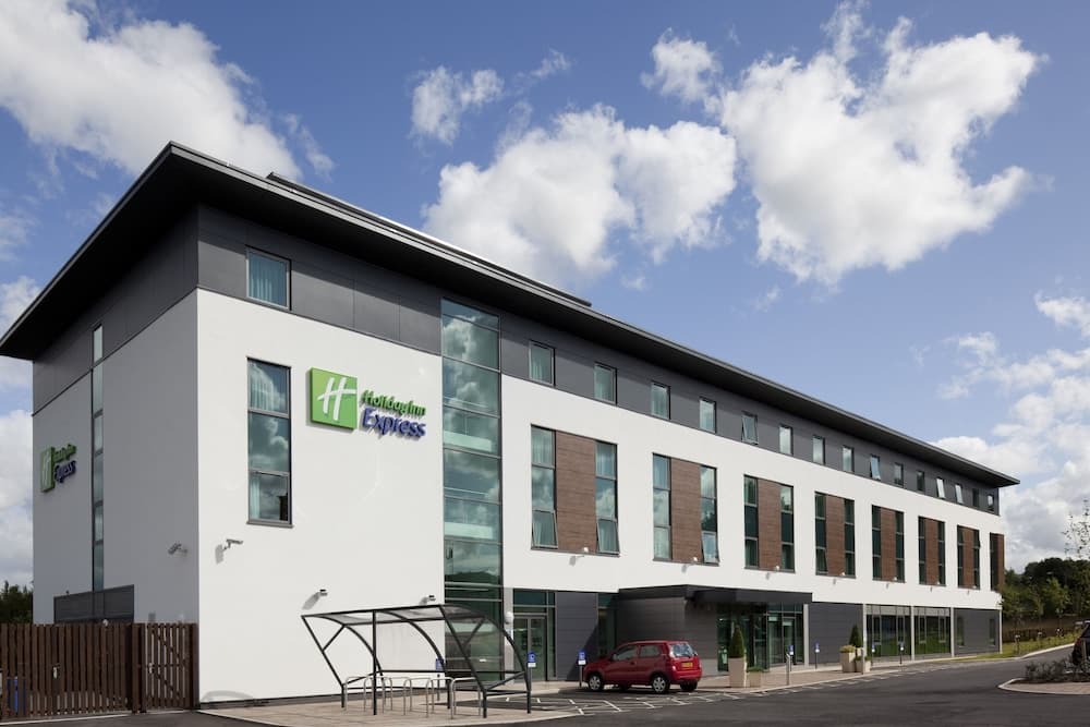 Holiday Inn Express Burnley photo 1