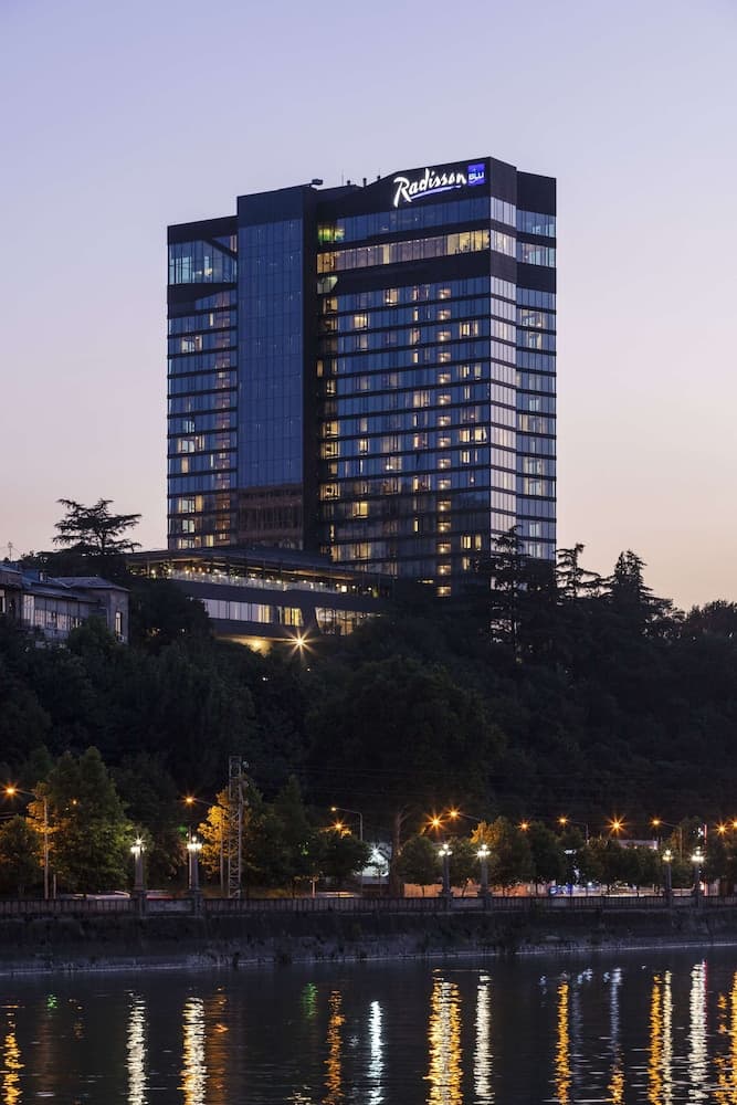 Radisson Blu Iveria, photo 1