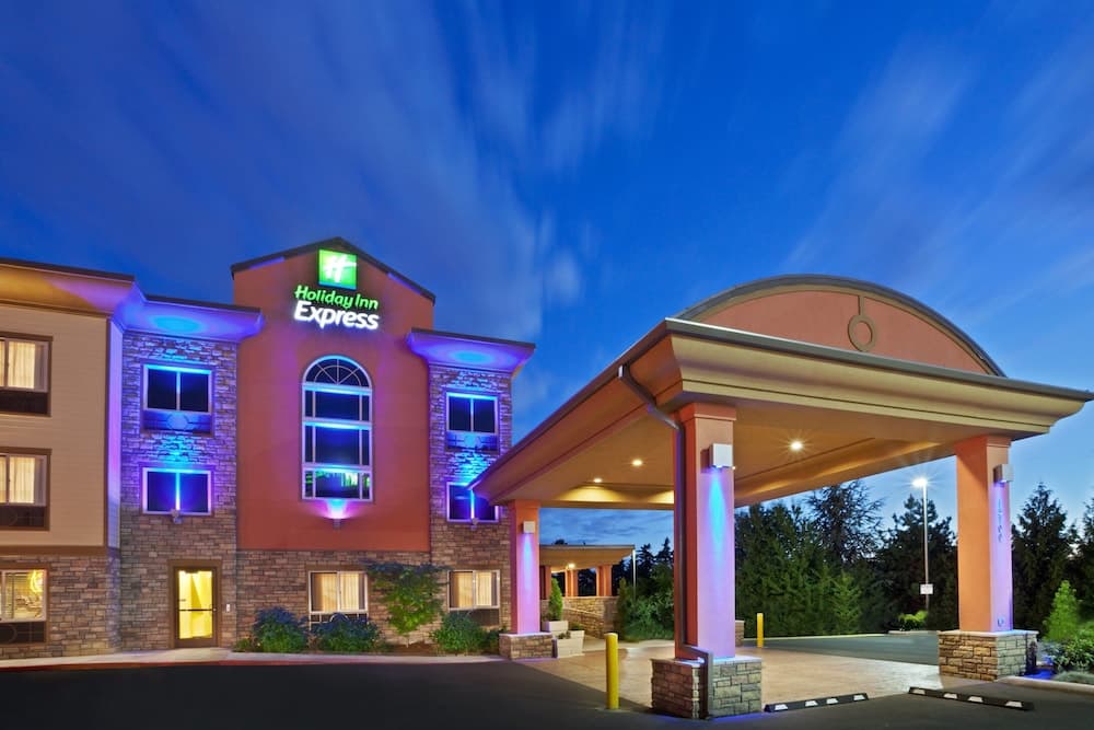 Holiday Inn Express Portland South - Lake Oswego, photo 1