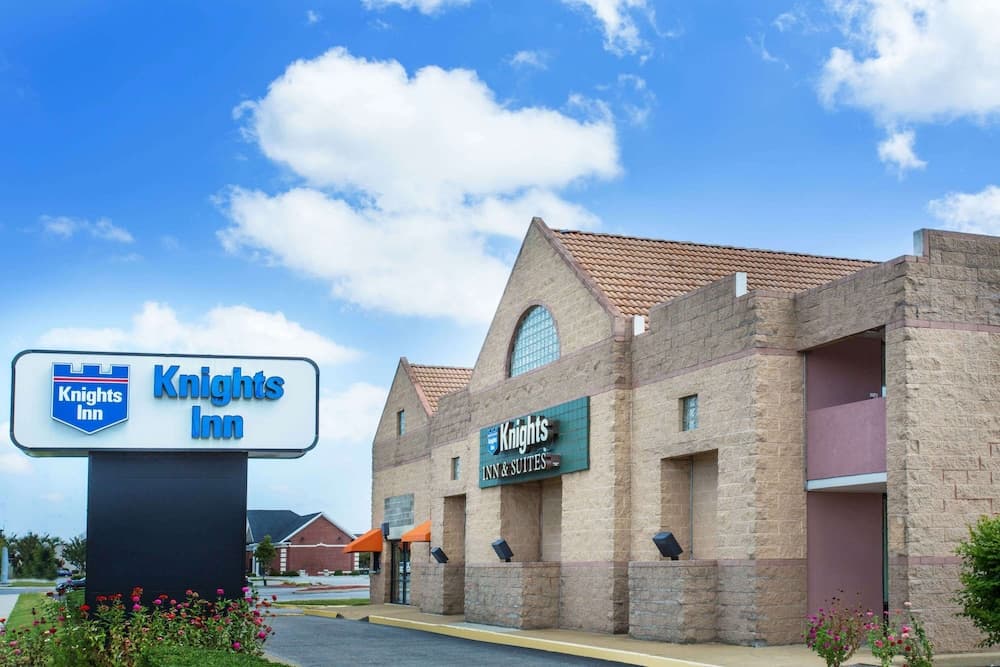 Knights Inn Virginia Beach at Lynnhaven Parkway, photo 1