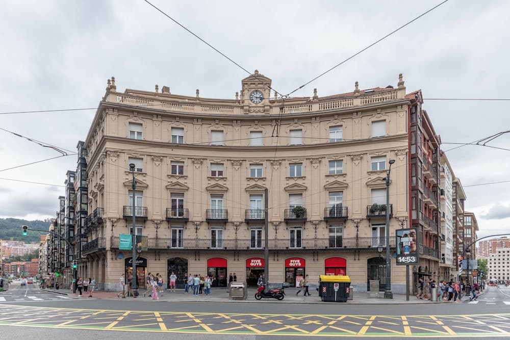 B48 Bilbao Abando Serviced Apartments, photo 1