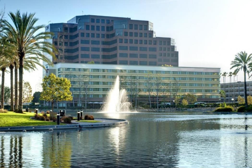 DoubleTree by Hilton Orange County Airport, photo 1