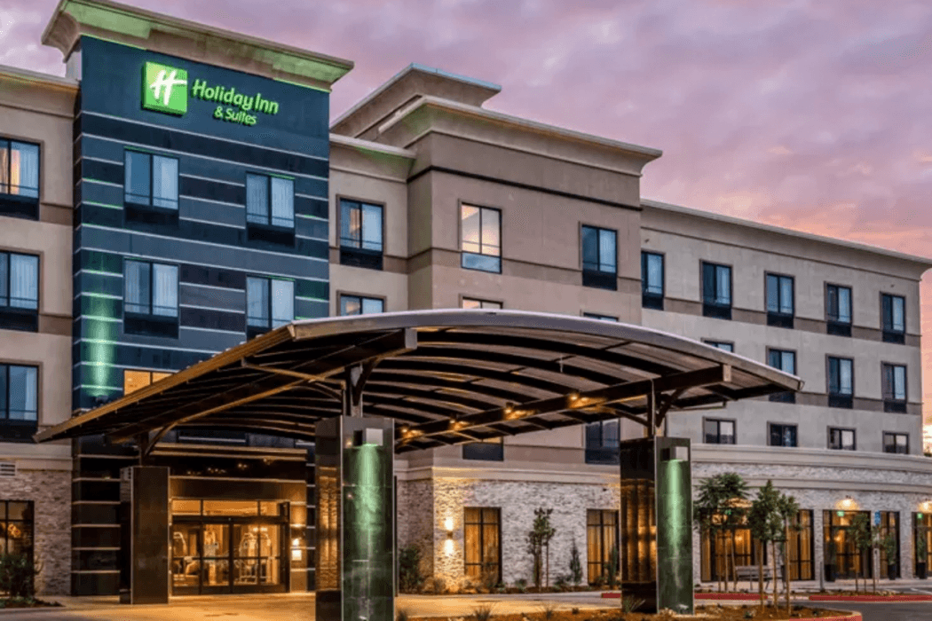 Holiday Inn & Suites Silicon Valley - Milpitas, photo 1