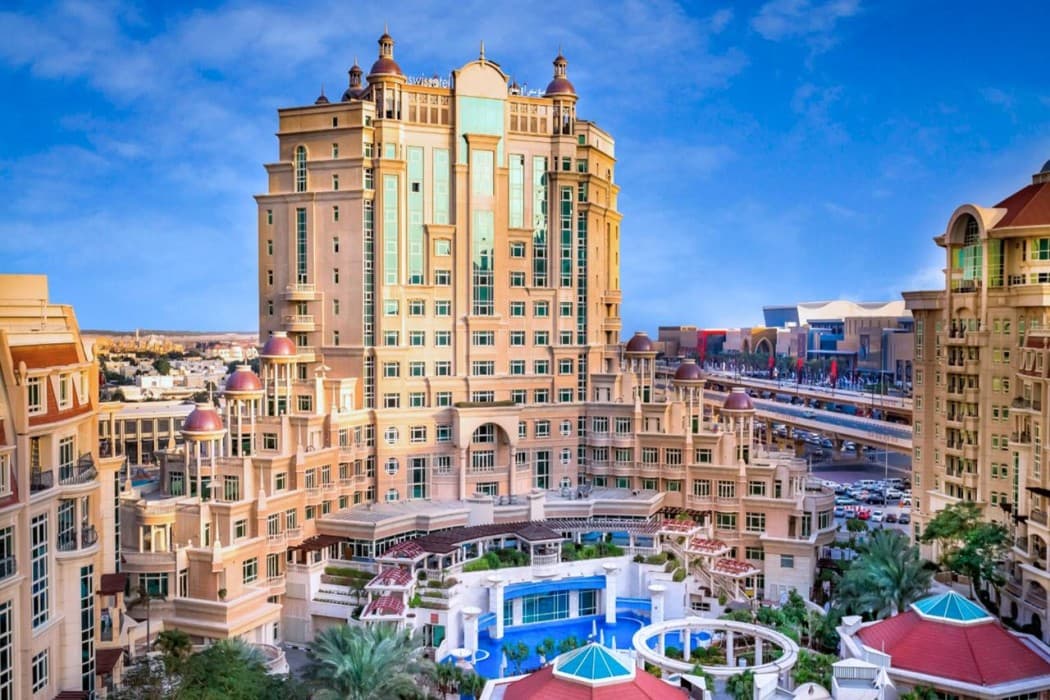 Swissotel Al Murooj Dubai, photo 1