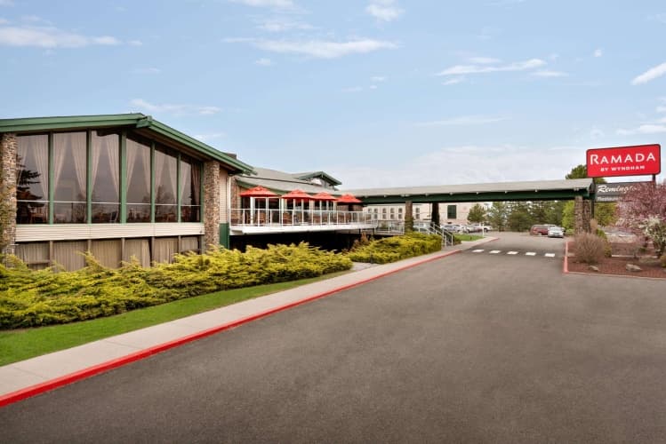 Ramada by Wyndham Spokane Airport, photo 2