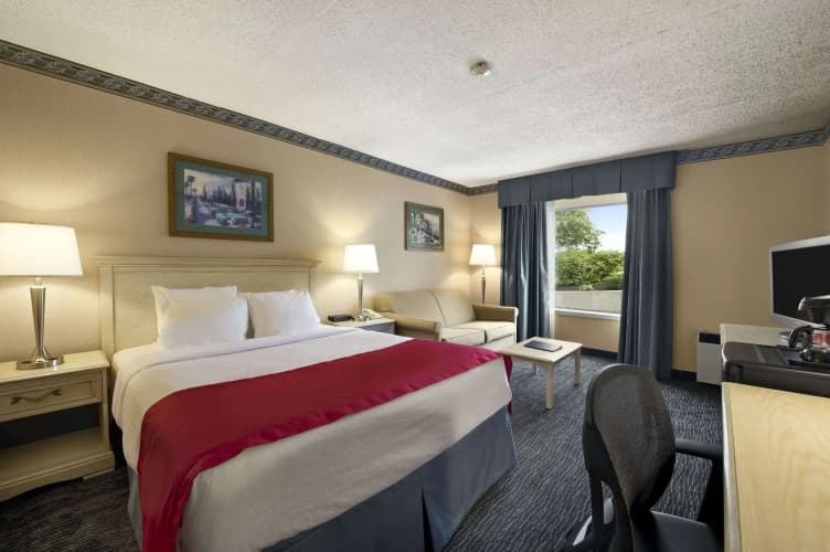 Ramada By Wyndham Trenton, photo 5