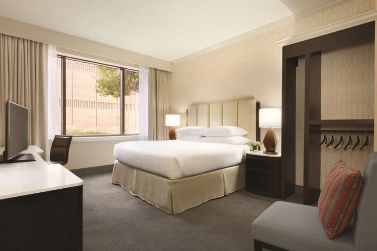 Hilton Greenville, photo 4