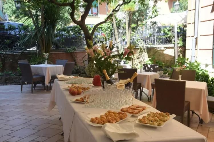 Hotel Jolanda, photo 3