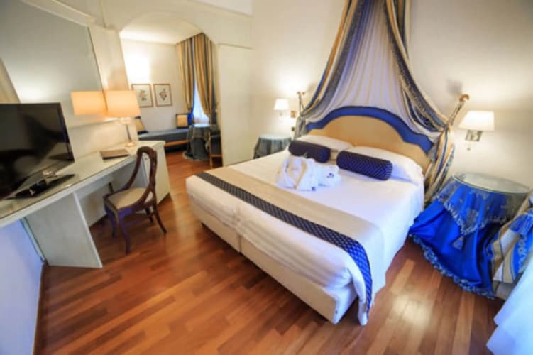 Hotel Jolanda, photo 4