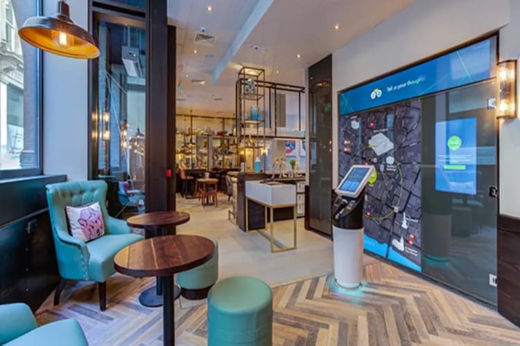 hub by Premier Inn London City Bank, photo 2