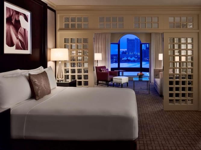 Royal Sonesta Harbor Court Baltimore, photo 3