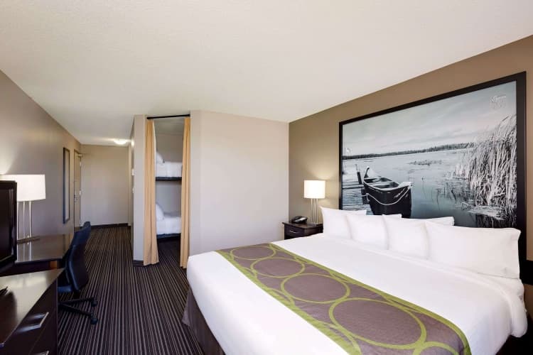 Super 8 by Wyndham Kapuskasing, photo 4