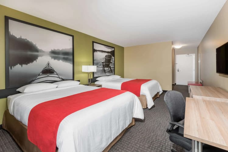Super 8 By Wyndham Mont Laurier, photo 4