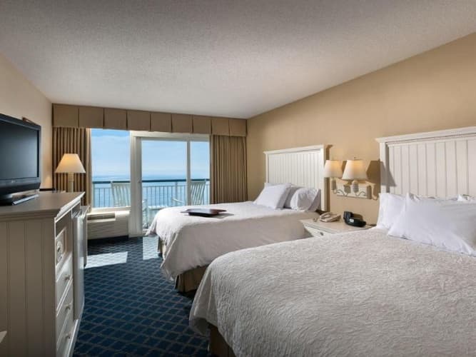 Hampton Inn & Suites Myrtle Beach/Oceanfront, photo 3