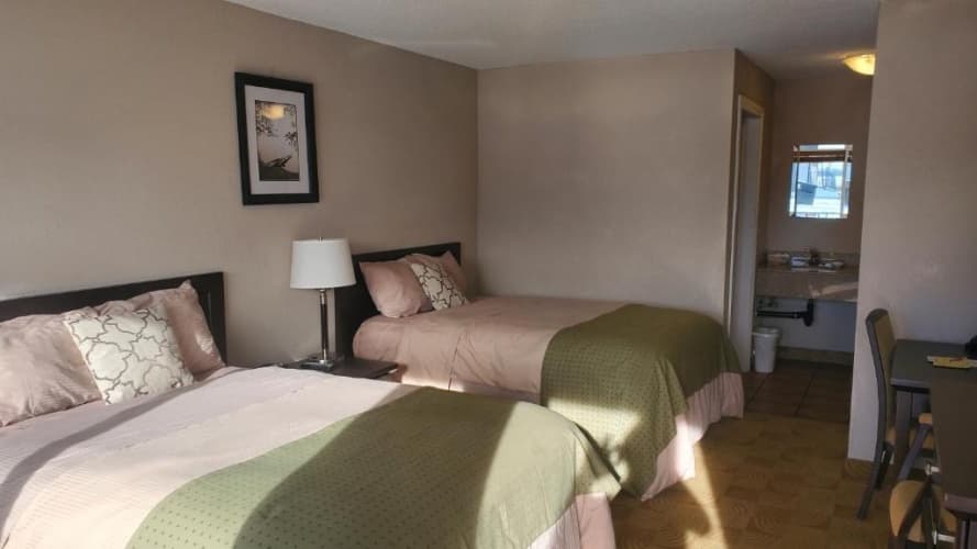 Shoreside Inn & Suites, photo 3