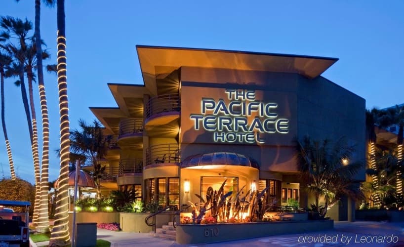 Pacific Terrace Hotel, photo 2