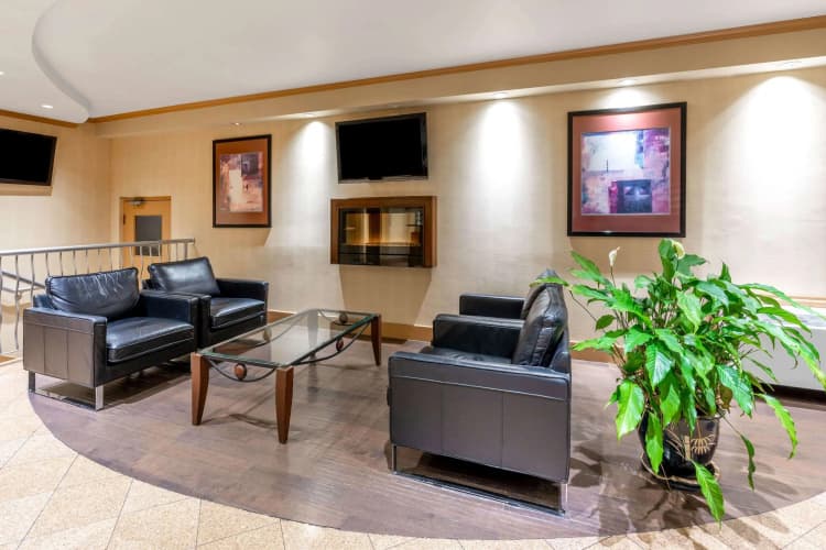 Ramada by Wyndham Coquitlam, photo 3