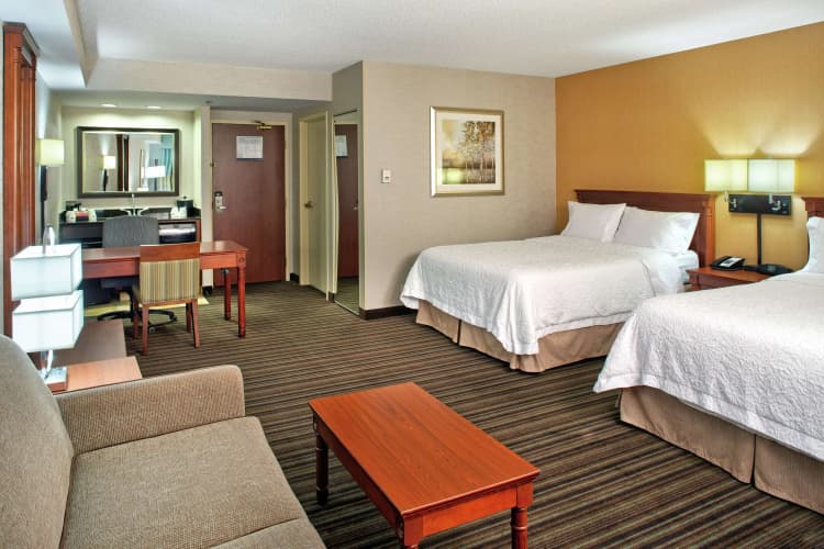 Hampton Inn & Suites by Hilton Toronto Airport, photo 5