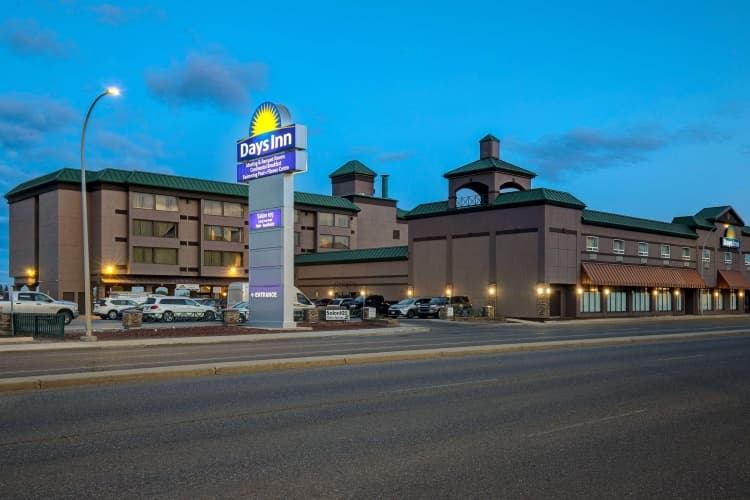 Days Inn by Wyndham Calgary South, photo 2