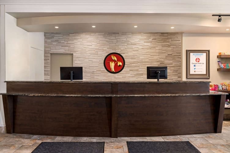 Ramada by Wyndham Cornwall, photo 3