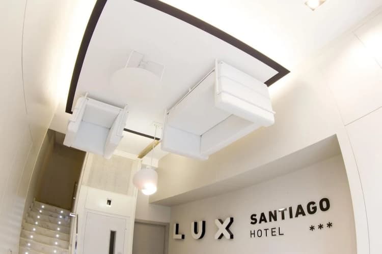 Lux Santiago, photo 3