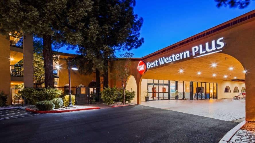 Best Western Plus Heritage Inn, photo 2