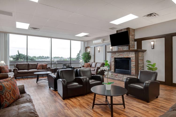 Days Inn by Wyndham Calgary South, photo 4