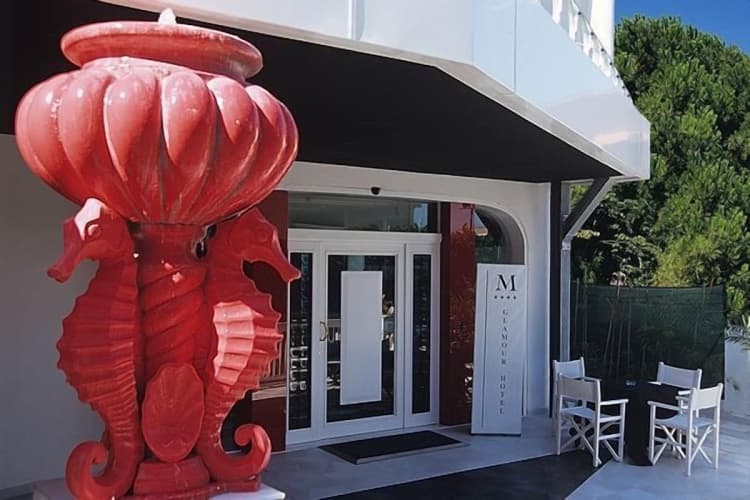 M Glamour Hotel, photo 2