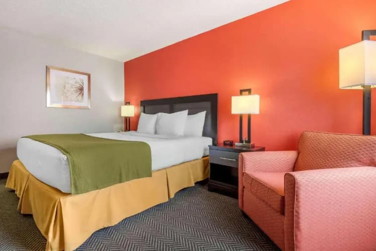 Quality Inn & Suites Mississauga, photo 5