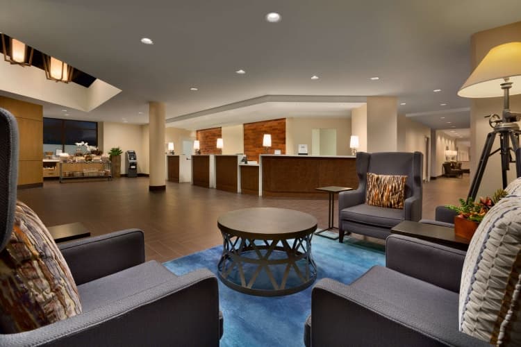 Embassy Suites by Hilton Austin Downtown South Congress, photo 3